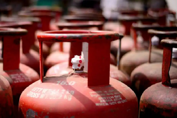 રાજ્યમાં PNG-LPG બંને કનેક્શન હોય તો બુધવાર સુધીમાં એક સરેન્ડર કરવું પડશે