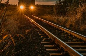 railway tracks .jpg
