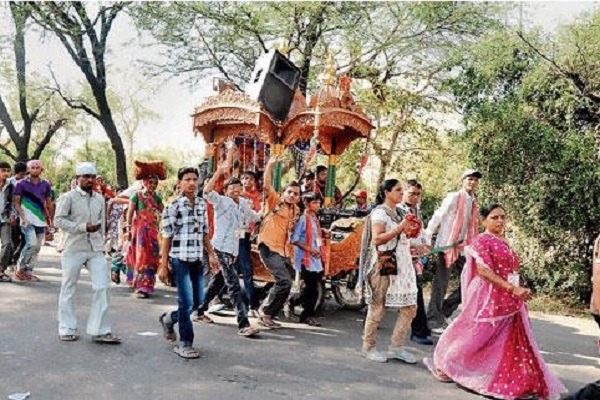 ફાગણી પૂનમે ડાકોર જતા પદયાત્રી સંઘો DJ કે લાઉડ સ્પીકર વગાડી નહીં શકે