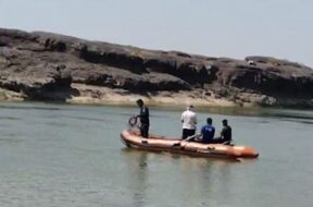MAHI River