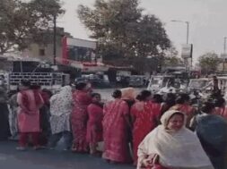 Rajkot, colleps road, virodh