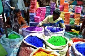 holi