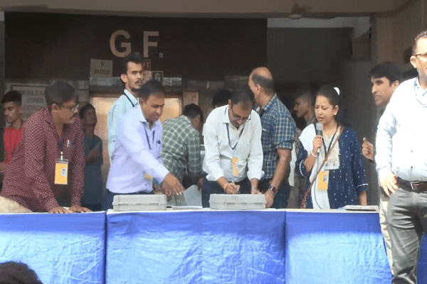 અમદાવાદ જિલ્લામાં EVM અને વીવીપેટની ફાળવણી પ્રક્રિયાનો પ્રારંભ