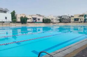 Swimming pool