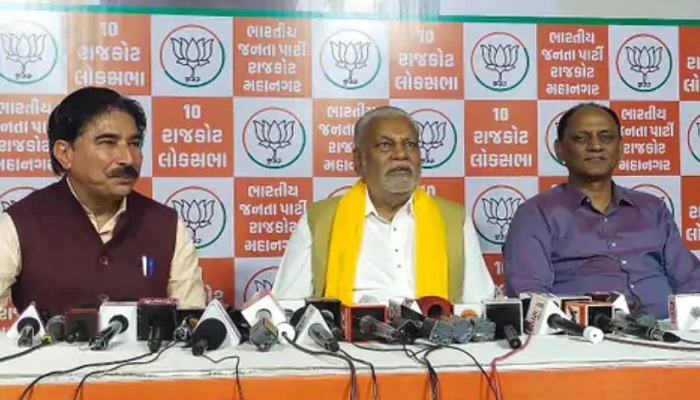 રાજકોટની બેઠક પર પરશોત્તમ રૂપાલાની જીત નિશ્વિત બનતા  પરેશ ધાનાણીએ આપ્યા અભિનંદન
