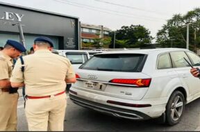 Ahmedabad, vehicle checking