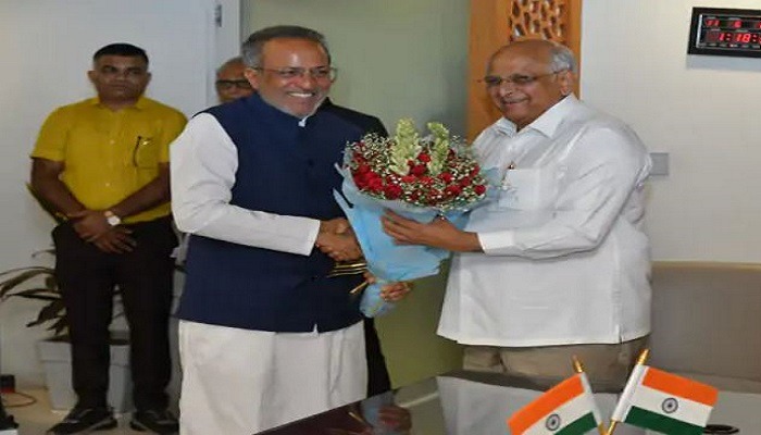 વિધાનસભાની પેટા ચૂંટણીમાં વિજેતા બનેલા મોઢવાડિયા સહિત પાંચ ધરાસભ્યોએ લીધા શપથ