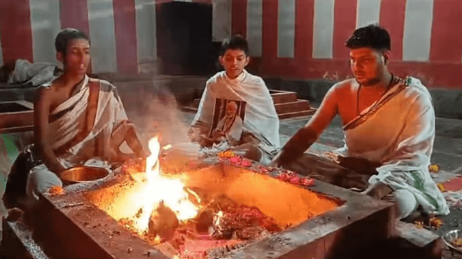 લોકસભા ચૂંટણીઃ ઉમેદવારો જીત માટે ભગવાનના શરણે, PM મોદીની જીત માટે ઉજ્જૈનમાં ગુપ્ત સાધના