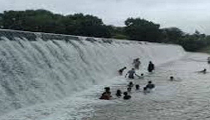 ડુબી જવાના બનાવો ન બને તે માટે નદી, તળાવો, ડેમમાં નહાવા પર પ્રતિબંધ મુકતું જાહેરનામું