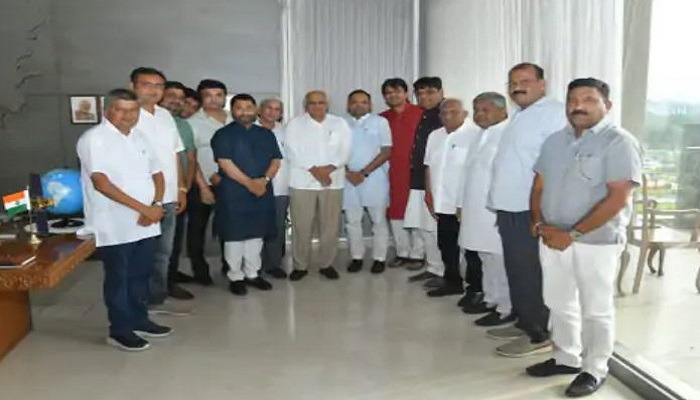 દક્ષિણ ગુજરાતમાં ડાંગરના પાકના પુરતા ભાવ ન મળતા ખેડુતોએ મુખ્યમંત્રીને કરી રજુઆત