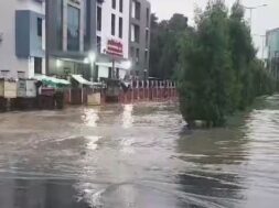 Baroda, rain