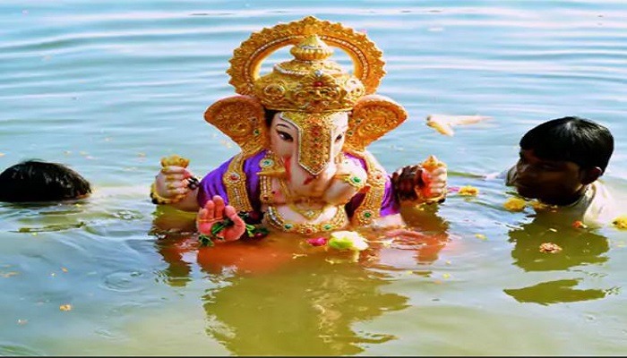 ગુજરાતભરમાં વિધ્નહર્તા ગણેશજીને ભાવપૂર્ણરીતે આપી વિદાય