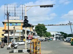 Mahesana traffice signal close