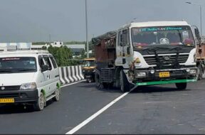palanpur bridge, truck fail