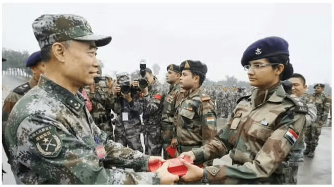 LAC પર ભારત અને ચીનના જવાનો વચ્ચે દિવાળીની ઉજવણી, મીઠાઈની આપ-લે કરાઈ