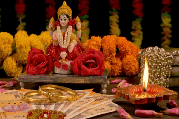ધનતેરસે કયા સમયે પૂજા કરવી જોઈએ?