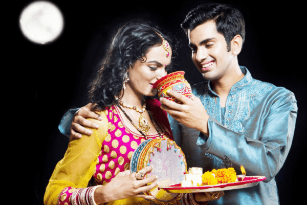 કરવાચોથ ઉપર પતિ પત્નીને આવી આપી શકે છે ગીફ્ટ