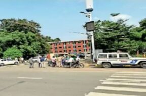 sachivalay gate, police cheking