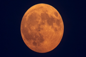 supar moon