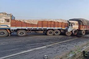 Accident, vadodara highway