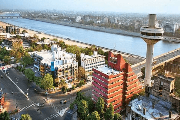 અમદાવાદ: હવાના પ્રદૂષણમાં ઘટાડો કરવા એર સેન્સર મશીન લગાવાશે