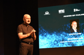 anupam kher