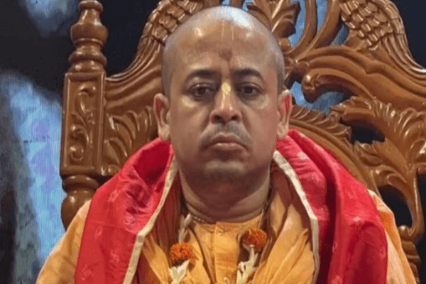 ચિન્મય કૃષ્ણ દાસજી મામલે બાંગ્લાદેશ સરકાર બચાવની સ્થિતિમાં