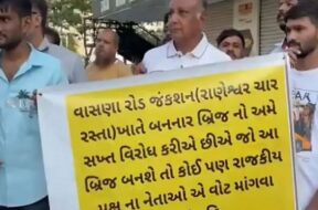 Bridge protest in baraoda