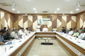 Governor meeting in surat