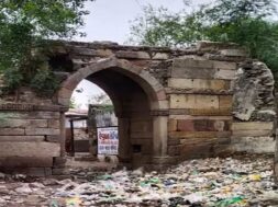 Zinzuwada gate, duirty