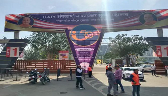 અમદાવાદનું મોદી સ્ટેડિયમ BAPSના યુવા કાર્યકર્તાઓથી ઊભરાયું
