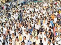 Banaskantha, opposition to district division