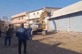 Jamnagar, shop demolation