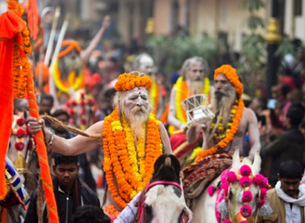 પ્રયાગરાજમાં ત્રિવેણી સંગમ પર મહાકુંભનો ભવ્ય પ્રારંભ, એક કરોડથી વધારે લોકોએ  કુંભ સ્નાન કર્યું