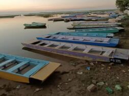 Nal sarovar, boat