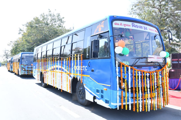 ગુજરાતની 8 હજારથી વધુ બસોમાં લાઈવ ટ્રેકિંગ સિસ્ટમ કાર્યરત