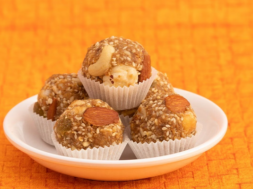 makhana laddu