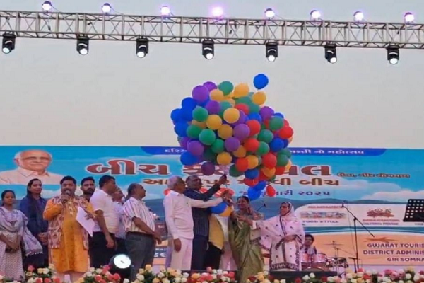 ઉના તાલુકાના અહેમદપુર માંડવી બીચ પર ત્રિદિવસીય બીચ ફેસ્ટિવલનો શુભારંભ