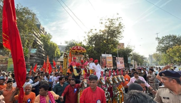 અમદાવાદમાં ભદ્રકાળી માતાજી નગરચર્યાએ નિકળ્યા, યાત્રામાં માનવ મહેરામણ ઉમટ્યું