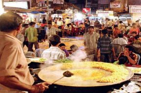 Manekchok food market