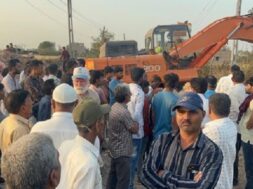 Jamnagar, woman crushed under Hitachi machine