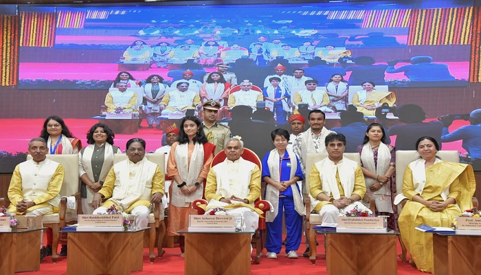 જે વિદ્યાર્થી માતા-પિતા, સમાજ અને દેશની અપેક્ષાઓ પૂર્ણ કરે તે જ સફળ છે : રાજ્યપાલ