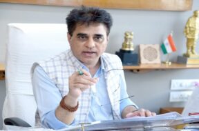 Education minister, pansariya