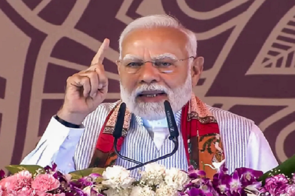 PM મોદીએ વિપક્ષી નેતાઓને સત્તા ભૂખ્યા ગણાવીને કર્યાં આકરા પ્રહાર
