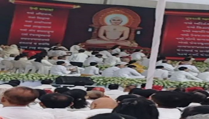 અમદાવાદ સહિત શહેરોમાં લાખો જૈનોએ એકસાથે નવકાર મંત્રનું પઠન કર્યું
