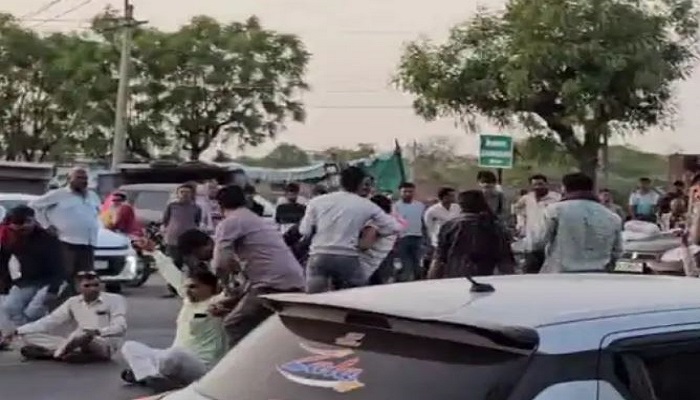 સાંસદ ગનીબેન ઠાકોરની વિરોધમાં સોશિયલ મીડિયામાં પોસ્ટને લીધે પાટડીમાં ચક્કાજામ