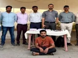 thief caught, Ahmedabad