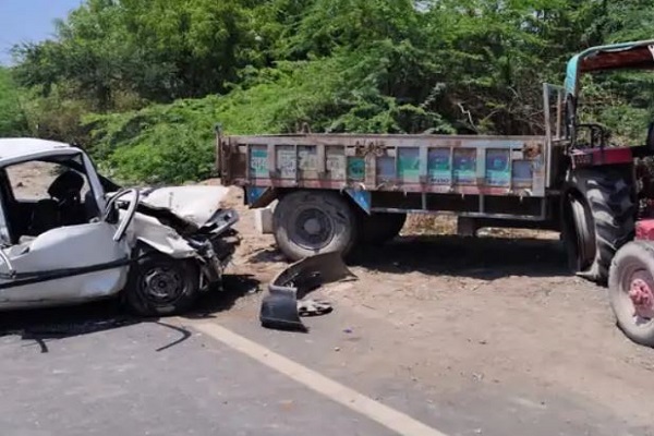 થાનગઢ- ચોટિલા હાઈવે પર ટ્રેકટર અને કાર વચ્ચે અકસ્માતમાં દંપત્તીનું મોત