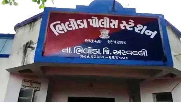 ભિલોડાના ભાણમેર ગામે નિવૃત PSI અને તેના પૂત્રએ ફાયરિંગ કરતા બાળકી સહિત 3 ઘવાયા