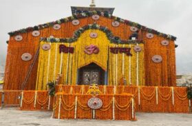 Kedarnath tample, flower